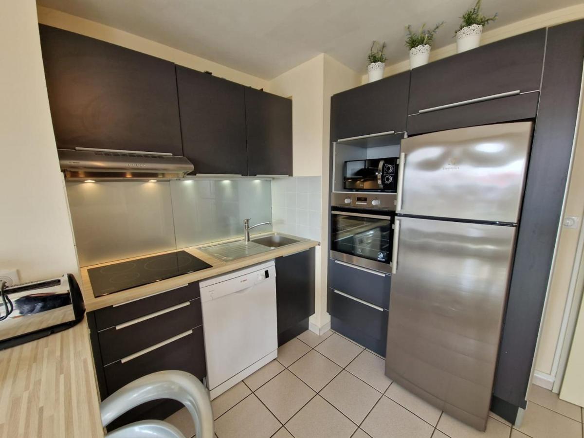 Appartement Avec Piscine, Tennis & Balcon, Centre-Ville Chatelaillon-Plage, 6 Pers, 2 Ch - Fr-1-706-17 Kültér fotó